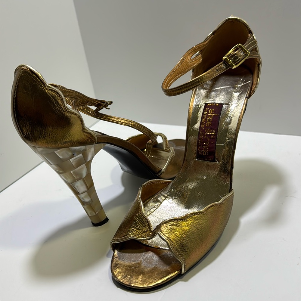 Shoe strings 4 inch gold heels